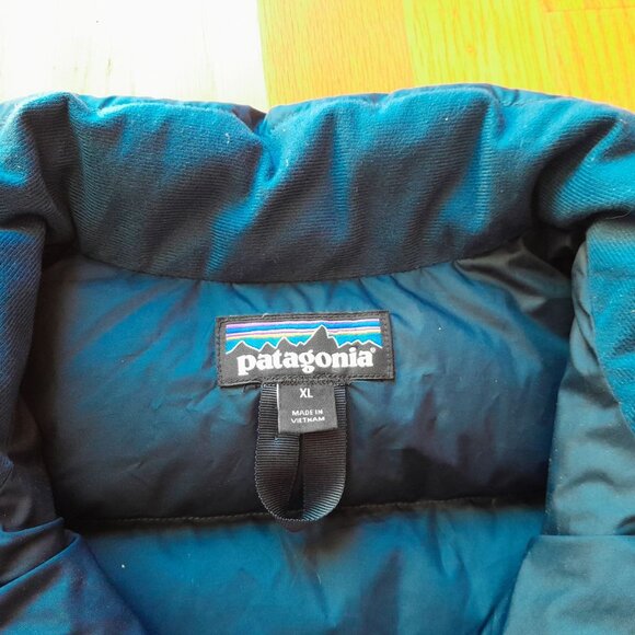 Patagonia Down Sweater XL Boys - Picture 4 of 11